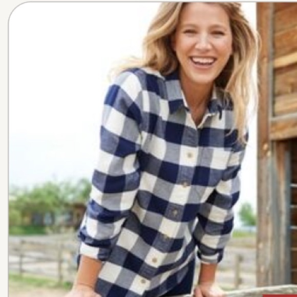 L.L Bean  Navy Buffalo Check Cozy Flannel - Picture 1 of 5